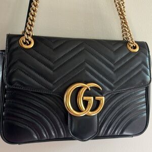 GG MARMONT MEDIUM SHOULDER BAG